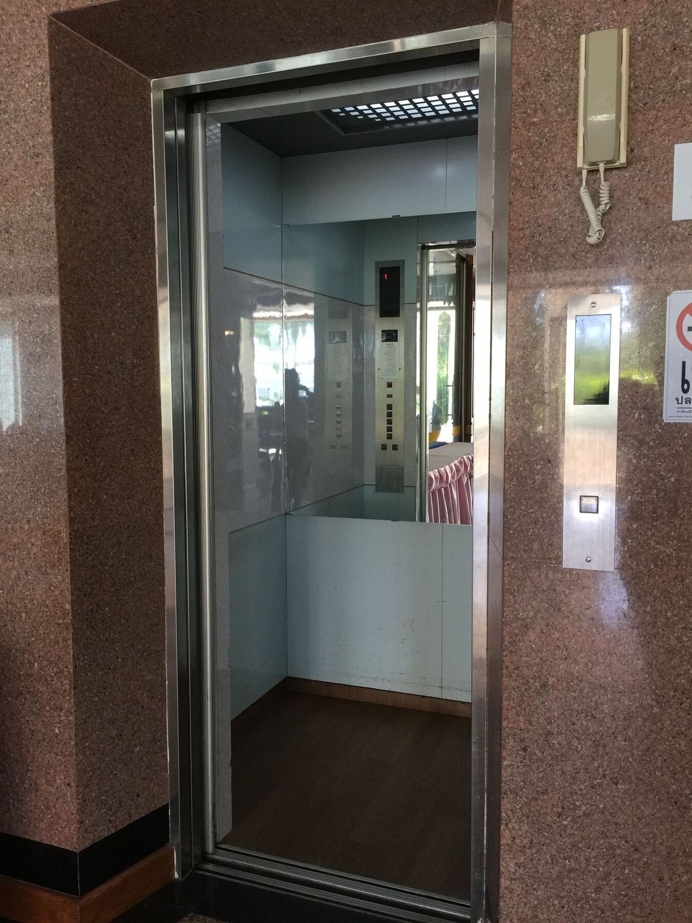 Krabi Golden Hill Hotel מראה חיצוני תמונה